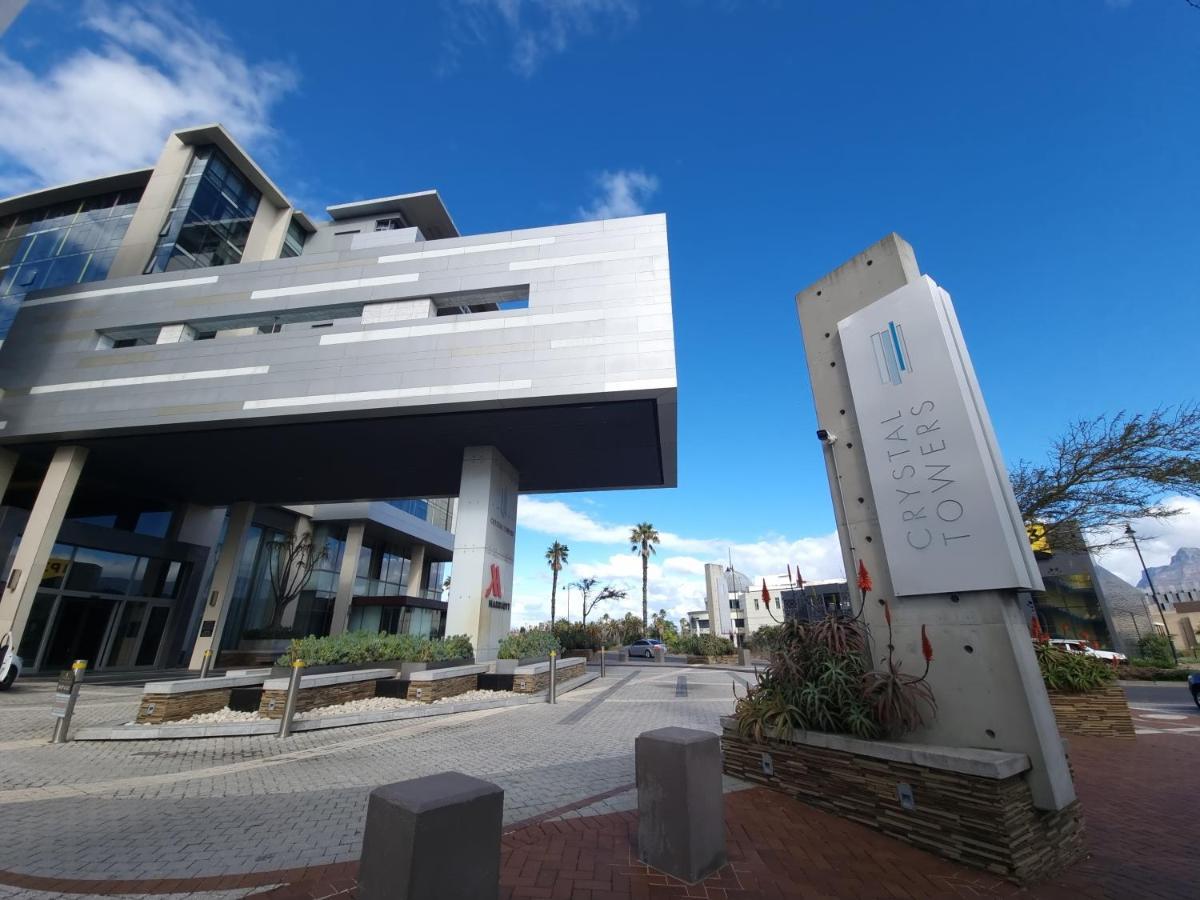 Crystal Towers Luxury Apartments By Century City Letting Cape Town Exterior photo